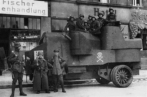 11 of the Weirdest Armored Vehicles From WWI