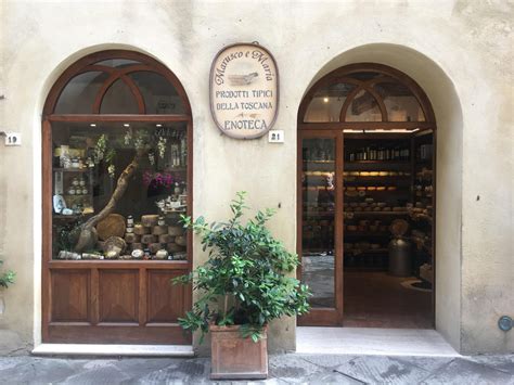 Food Lover's Guide to Pienza - Melange Travel