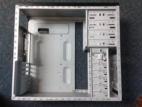 [Build Log] Littlebyte - Custom mITX case build (with water ...