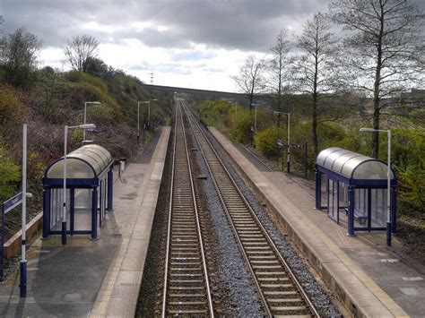 Hapton Railway Station © David Dixon cc-by-sa/2.0 :: Geograph Britain ...