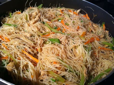 Pancit Bihon Recipe | Pancit bihon recipe, Pancit recipe, Pancit