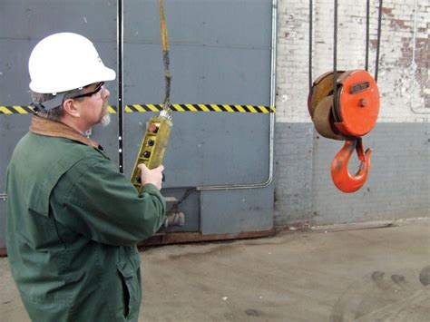 Lifting guide: Hoist safety tips every rigger, operator should know ...