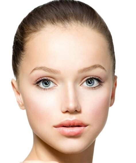 What Are the Features of an Oval Face Shape? (with pictures)