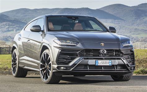 Lamborghini Urus - specifications, photos, videos, reviews, prices