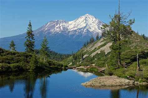 Hiking to Horse Camp on Mount Shasta - Northern California Hiking Trails