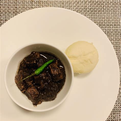 Dinuguan at puto : r/filipinofood