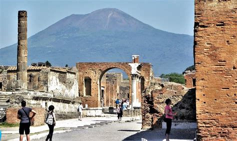 13 Best Pompeii Tours From Rome In 2023 - A Backpacker's World