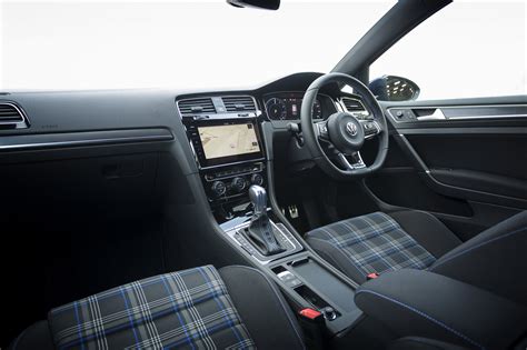 Volkswagen Golf GTE interior | Autocar