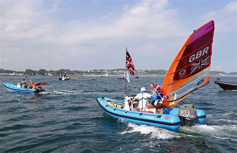 Olympics-Sailing-Badloe and Lu grab windsurfing golds after turbulent ...