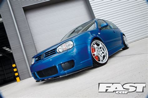 5 ways to make your VW Golf R32 better | Fast Car