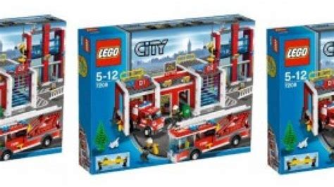 LEGO City Fire Station £40.99 @ Smyths Toys