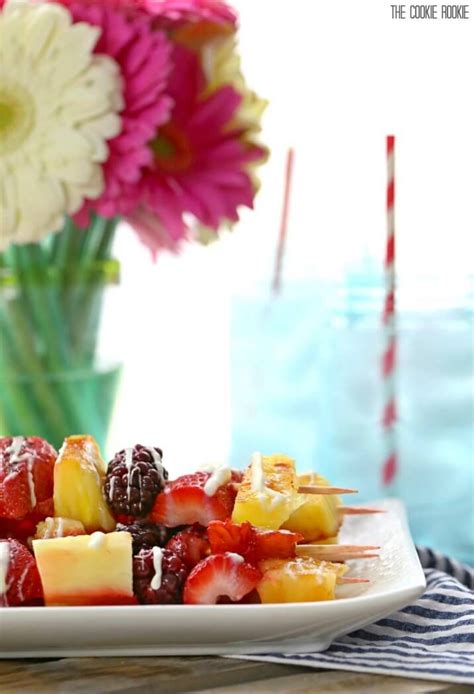 Grilled Fruit Kebabs with White Chocolate Drizzle | Navidad