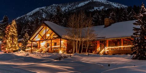 15 Cozy Winter Cabin Rentals - Best Mountain Getaways in the US