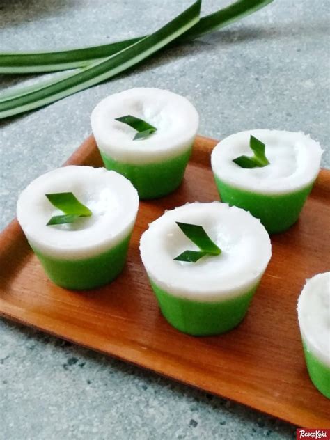 Kue Talam Tepung Beras Pandan Lembut Istimewa - Resep | ResepKoki