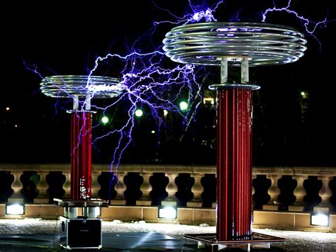 The Awesome Power Of Musical Tesla Coils – Synthtopia