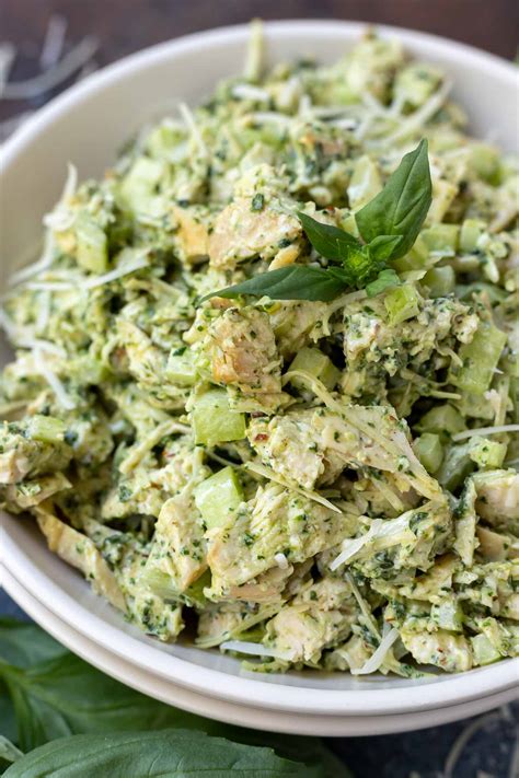 AWESOME PESTO CHICKEN SALAD ★ WonkyWonderful