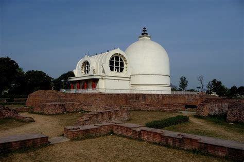 Parinirvana Temple and Stupa - Kushinagar, India | John Meckley | Flickr