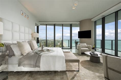 10 Fascinating Mansion Master Bedroom Designs - Top Dreamer