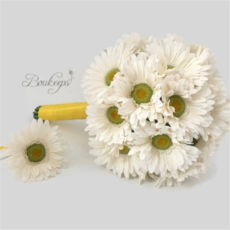 White Daisy Bouquet - Etsy