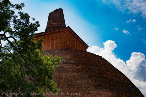 Jethawanaramaya Stupa - The Largest Brick Structure in the World ...