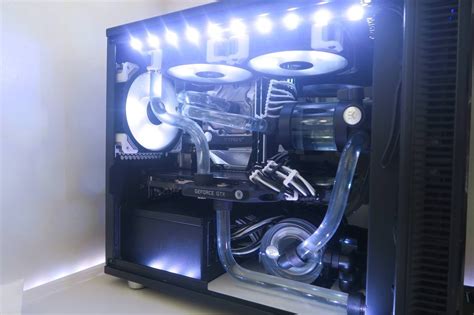 Snow Box - Custom cooled Superior mITX System : watercooling