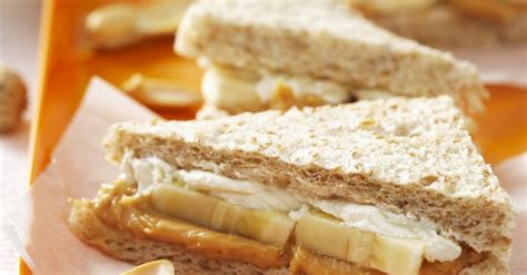 Fish Sandwich with Peanut Butter and Banana recipe | Eat Smarter USA