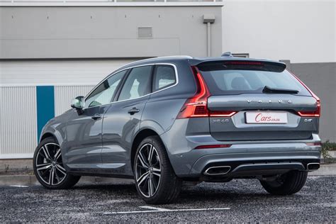 Volvo XC60 D4 R-Design (2019) Review - Cars.co.za