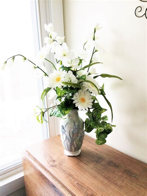 White Daisy Flower Arrangement Spring Silk Flower | Etsy