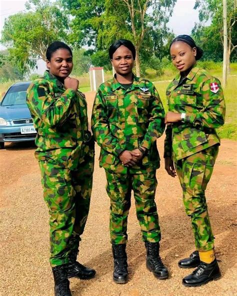 Nigerian Army... - World's Best Dressed Uniform Personels