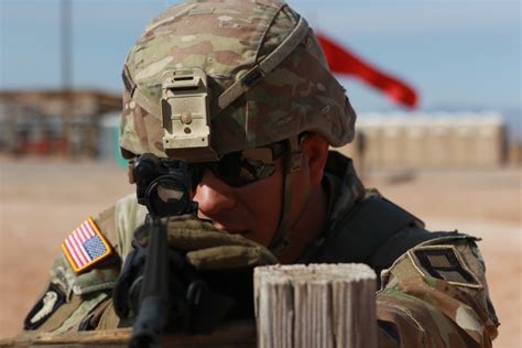 DVIDS - Images - 5th Armored Brigade Soldier adjusts sight on target ...