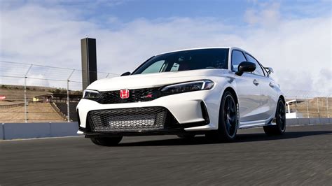 2024 Honda Civic Type R lands with price increase