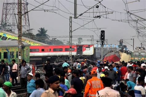 ട്രെയിനുകളുടെ കൂട്ടിയിടി തടയുന്ന 'കവച്'; ഒഡീഷയിൽ സംഭവിച്ചതെന്ത് ...