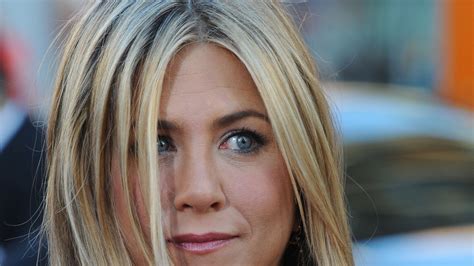 Closeup Of Gray Eyes Jennifer Aniston HD Jennifer Aniston Wallpapers ...