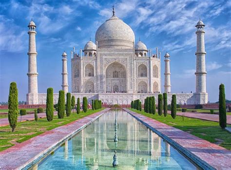 Taj Mahal - a Masterpiece of Mughal Architecture - HubPages