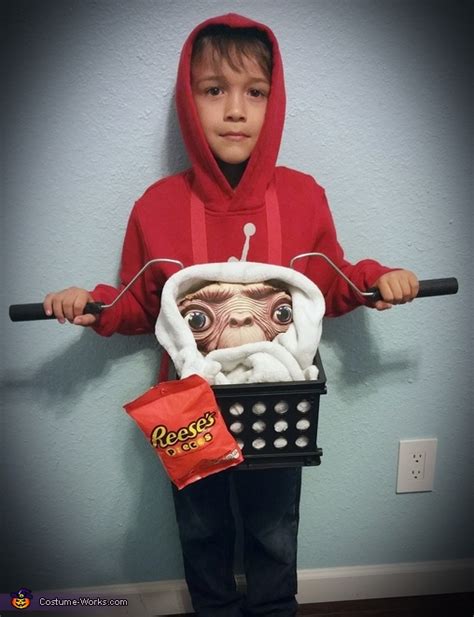 E.T. and Elliott Costume | Best DIY Costumes