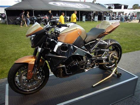 Suzuki B-King by Gregg’s Customs