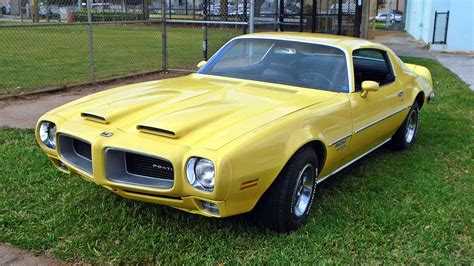 Yellow Gold: 1970 Pontiac Firebird Formula 400 | Barn Finds