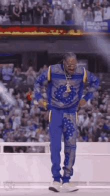 Snoop Dogg Dancing GIFs | Tenor