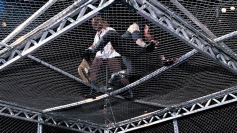 PHOTOS: Mankind And Undertaker’s Epic 1998 Hell In A Cell Match – Page ...