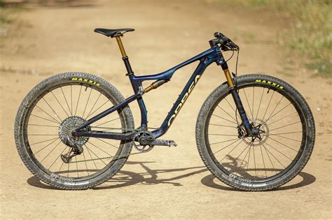 Orbea Oiz: The World's Lightest Full Suspension XC Bike | MTB-MAG.COM