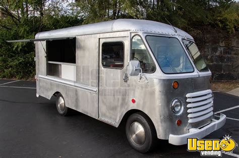 Lightly Used 1961 Vintage Grumman 15' Step Van Food Truck / Mobile ...