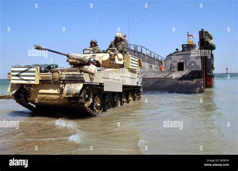 Scimitar tank hi-res stock photography and images - Alamy