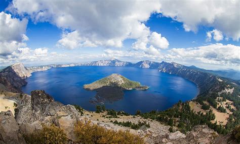 How Deep Is The Crater Lake? - WorldAtlas