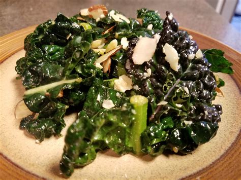 Tuscan Kale Salad – Keto Plates