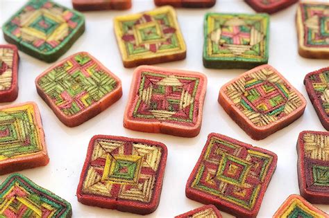 Kek Lapis Sarawak: The Beautiful and Kaleidoscopic Layered Cakes | The ...