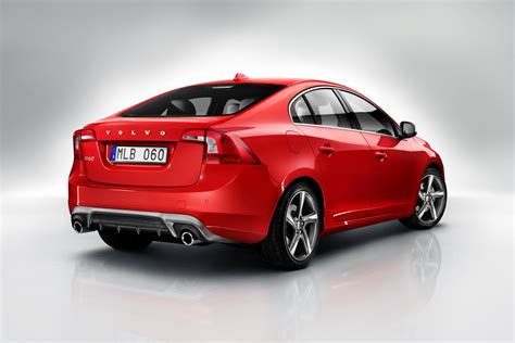 The new Volvo S60, V60 and XC60 R-Design: Dynamic design and sporty ...