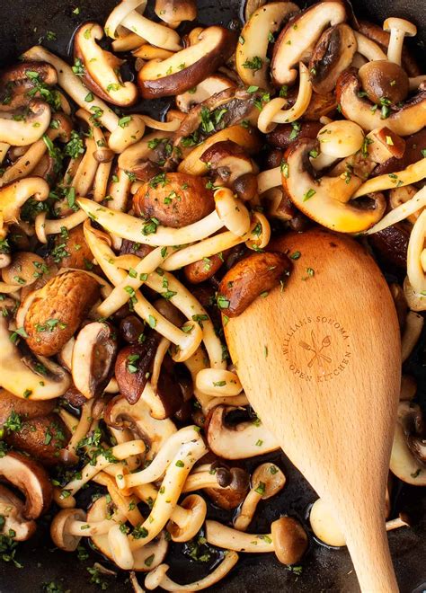 Sauteed Mushrooms Recipe - Love and Lemons