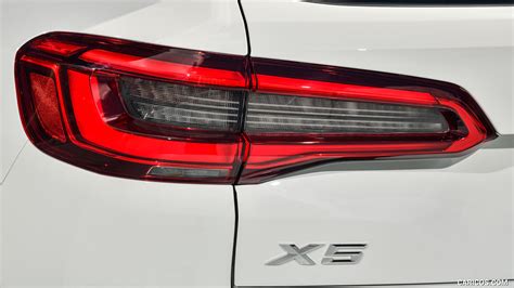 BMW X5 | 2019MY xDrive30d (US-Spec) | Tail Light