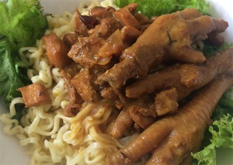 Resep Mie ayam ceker made by me oleh Titik - Cookpad