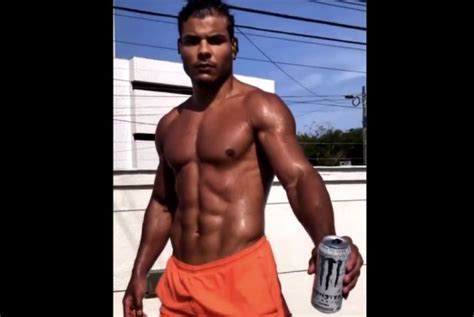 (Video) Paulo Costa shows off insane physical transformation following ...